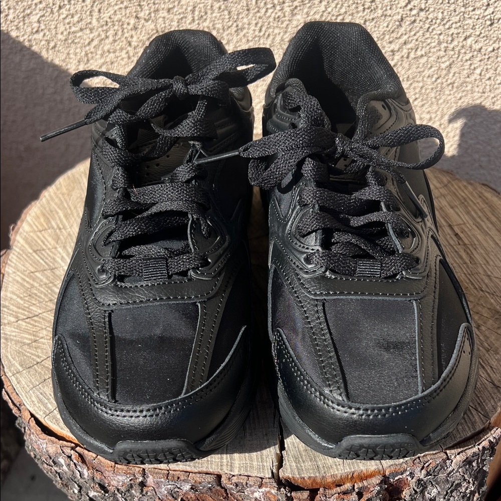 Women’s Black nonslip work Shoes